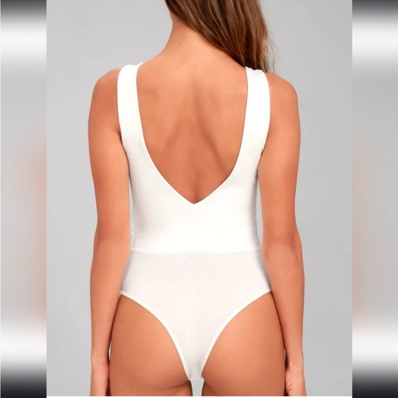 Lulu’s Cali Cantina White Lace Bodysuit Size Small NWT - Picture 3 of 14
